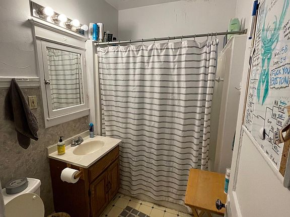 2nd image of 3109 N Newhall St #3109