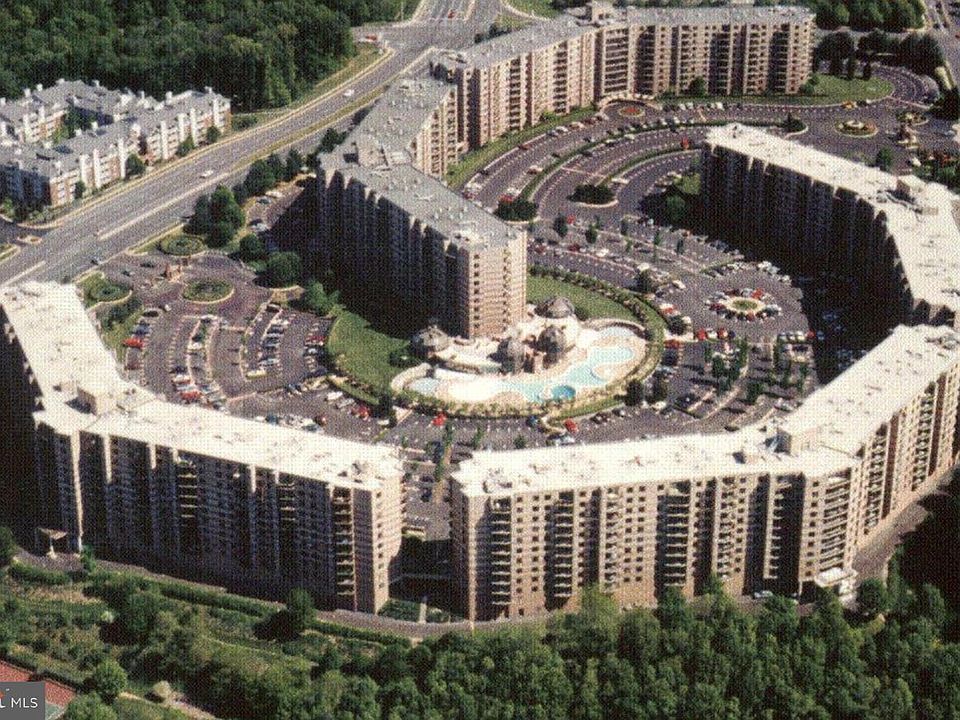 1st image of 8370 Greensboro Dr APT 420