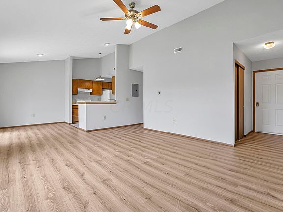 3rd image of 1093 Coventry Way #B