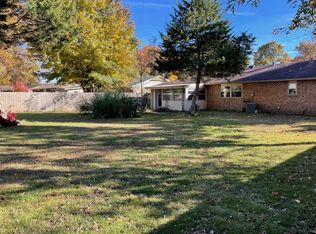 1615 W Gum St, Rogers, AR 72758