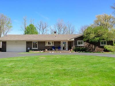 44119 Harmony Ln, Van Buren Township, MI, 48111