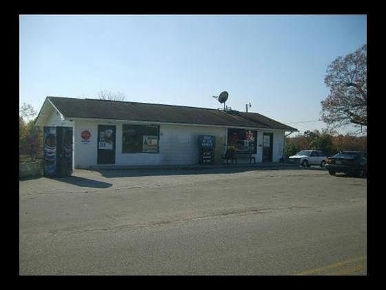 1st image of 376 W Hills Dr