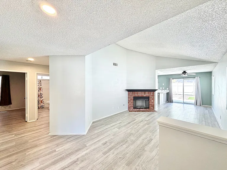 23986 Falconer Dr — Photo 4