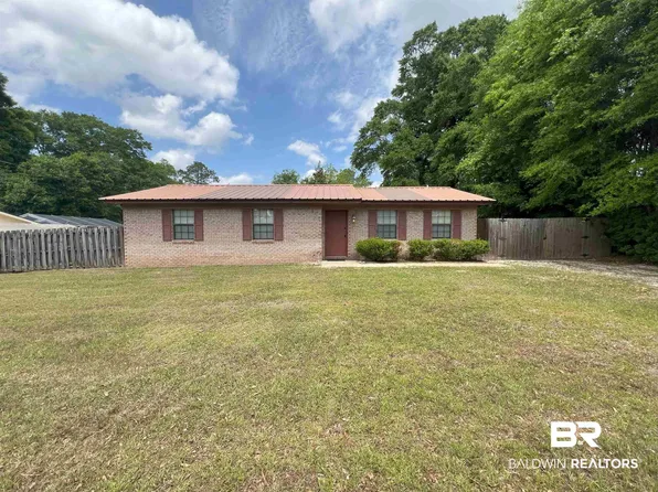 112 Duncan St, East Brewton, AL 36426