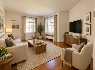 5 Garden Ct APT 1, Cambridge, MA 02138