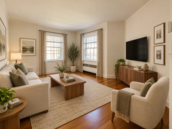 5 Garden Ct APT 1, Cambridge, MA 02138