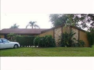 5370 Guildcrest St, Lake Worth, FL 33463