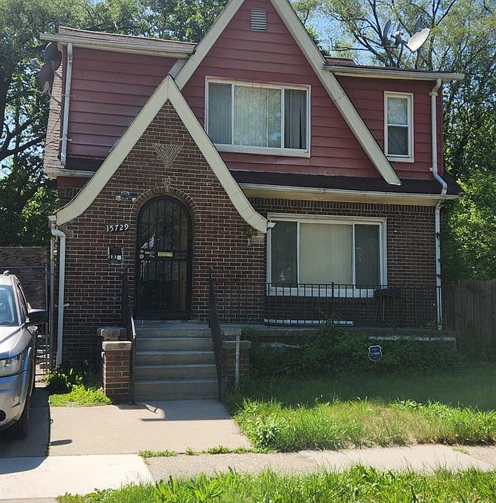 1st image of 15729 Lesure St