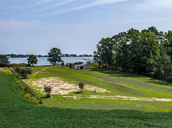 1191 Cowart Rd, Lottsburg, VA 22511
