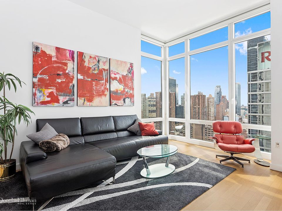 1st image of 247 W 46th St APT 2602
