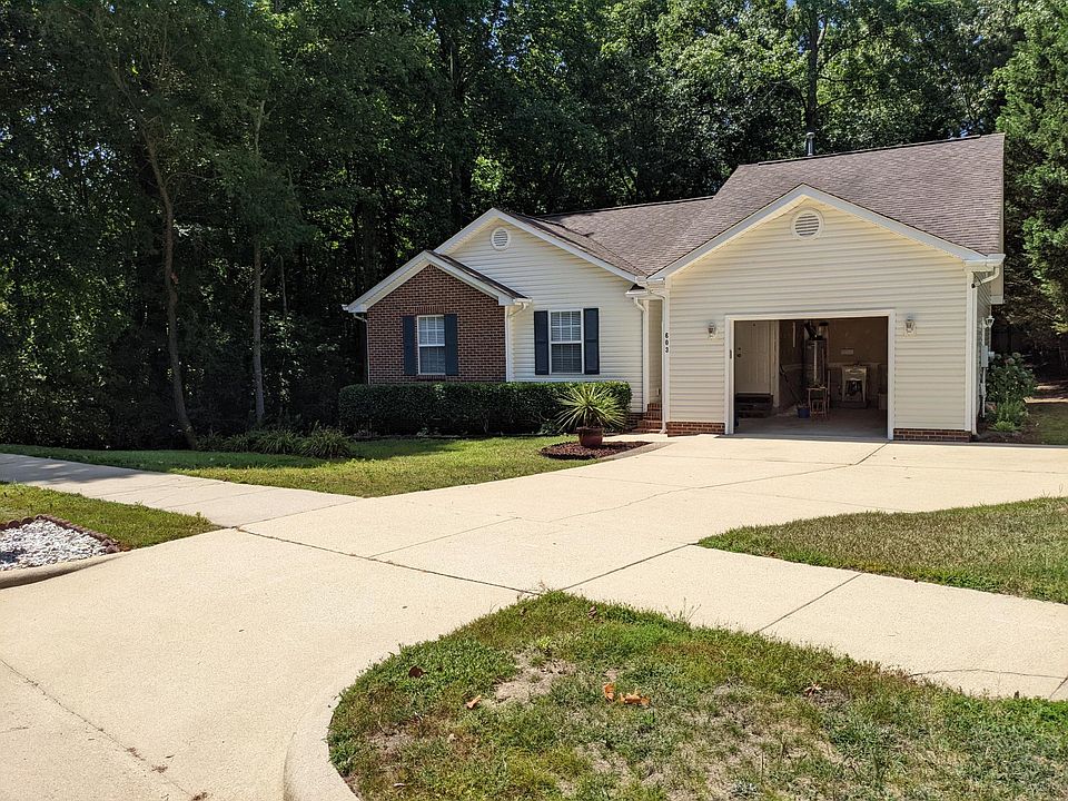 1st image of 603 Wyndham Dr