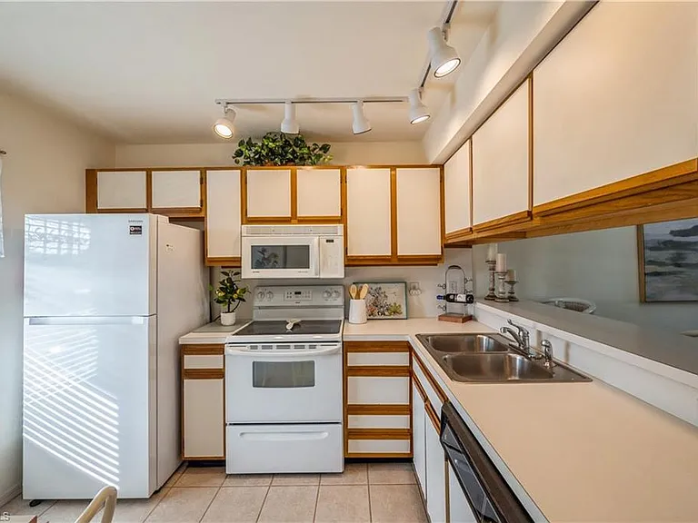 1325 Mainsail Dr #1213 — Photo 13