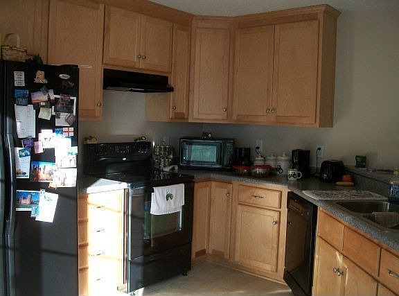 4th image of 653 Willow Springs Dr