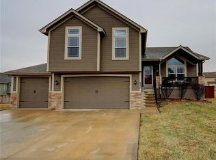432 Madison Creek Dr, Raymore, MO 64083