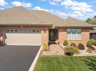 11044 Lake Central Dr, Saint John, IN 46373