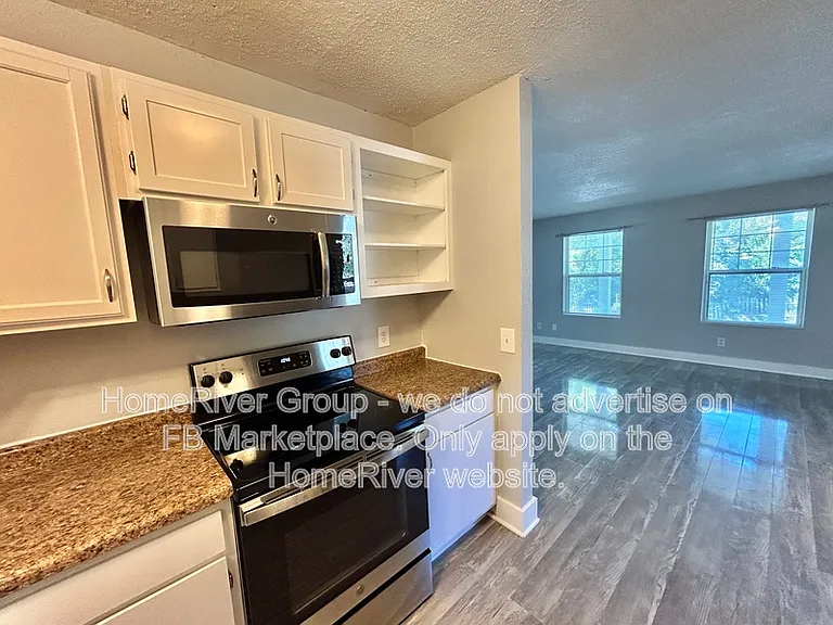 625 S 14th St — Photo 7