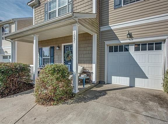 2nd image of 1057 Willow Wind Dr