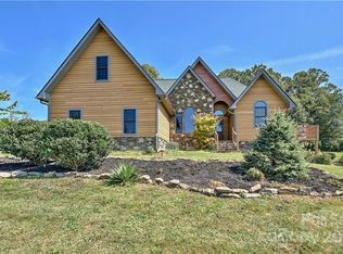 31 Allen Ln, Spruce Pine, NC 28777