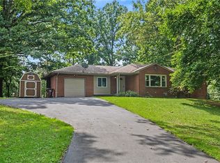 4100 Stewart Dr, Sharpsville, PA 16150