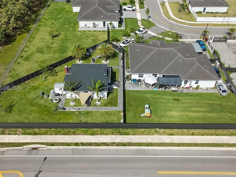 29215 SW 167th Ct — Photo 1