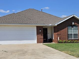 1600 SW Thorton St, Bentonville, AR 72713