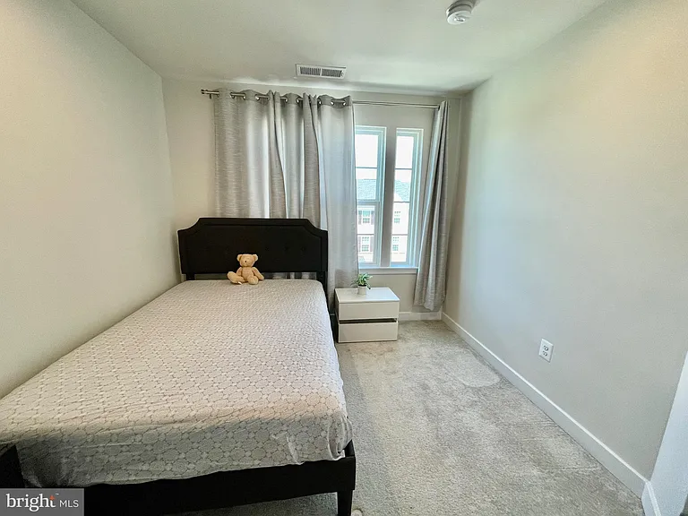 1518 Wilmer Park Ln — Photo 40