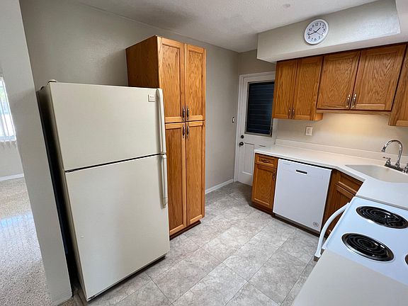 4th image of 6254 39th Ave N