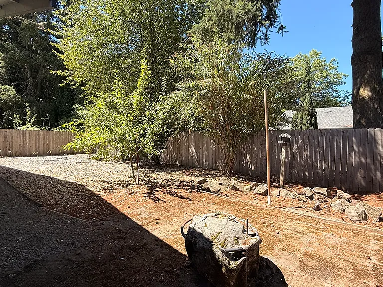 204 NE 148th Ave — Photo 18