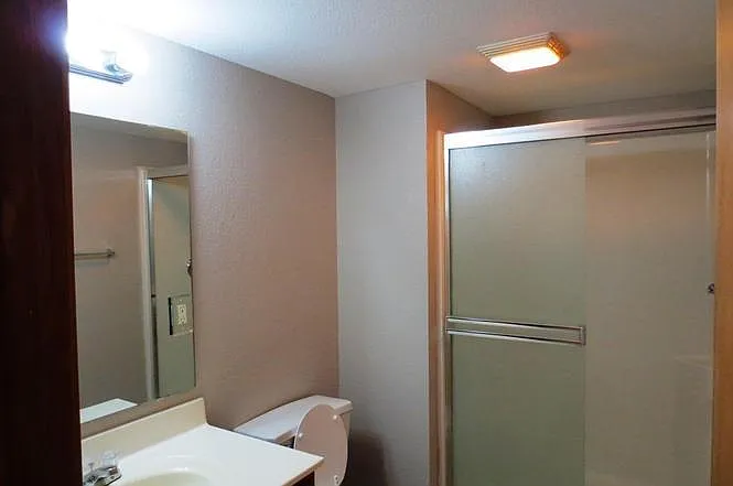 4 bed, 2632 sqft, $1,600 — Photo 3
