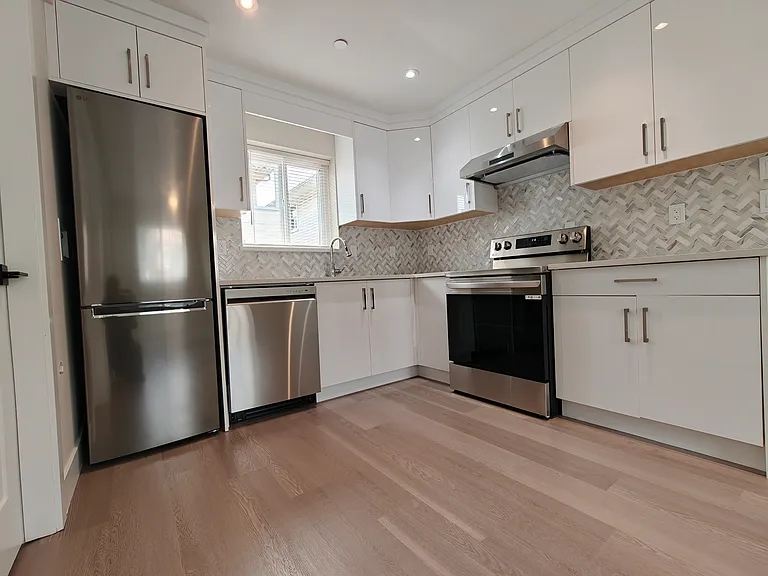 381 E 57th Ave #3 — Photo 5