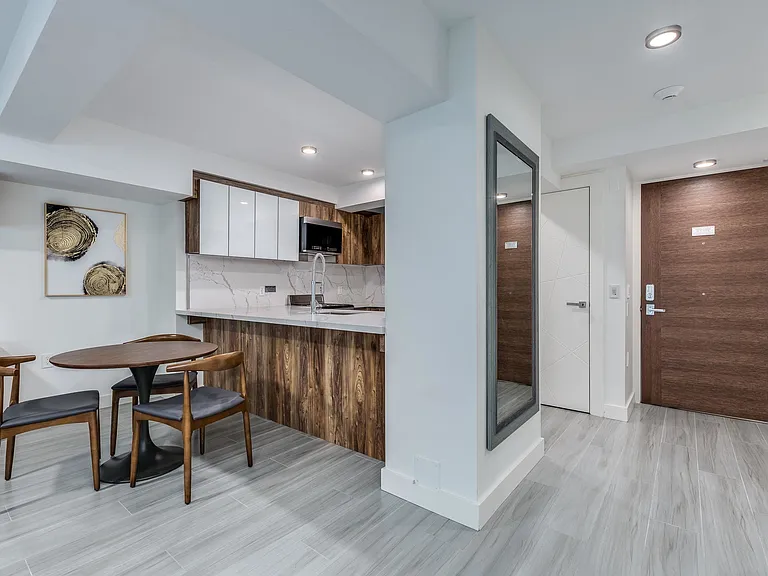 1168 Pendrell St #104 — Photo 6