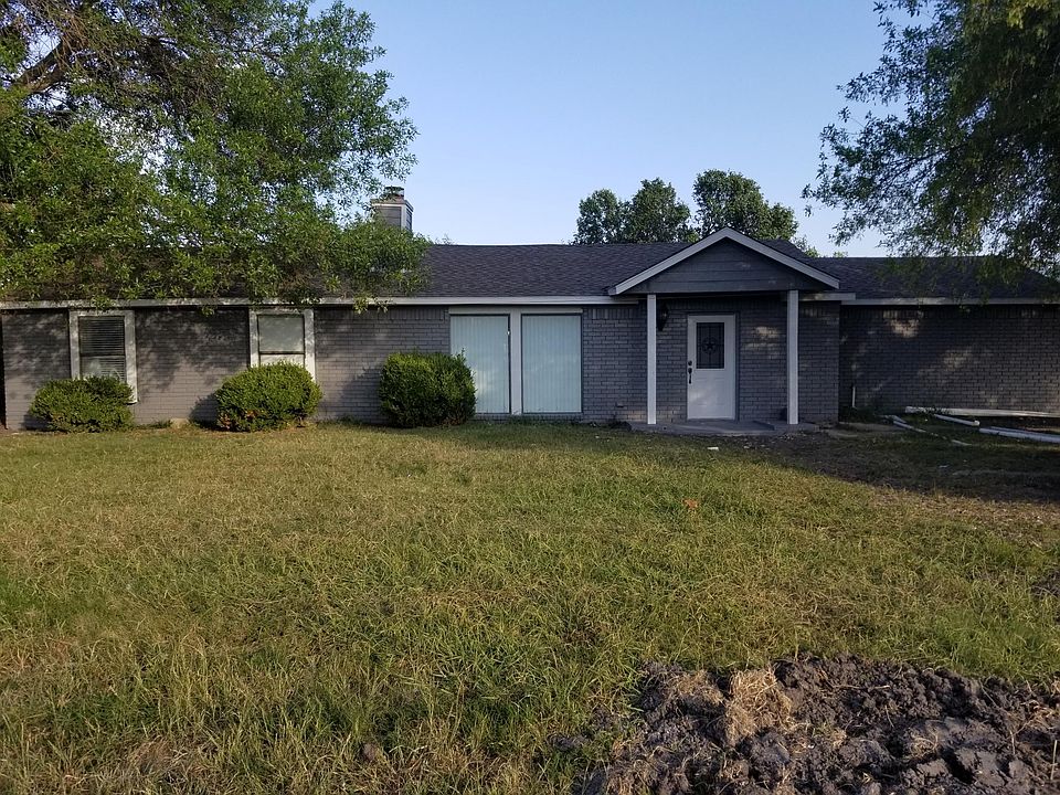2nd image of 130 Neva Ln