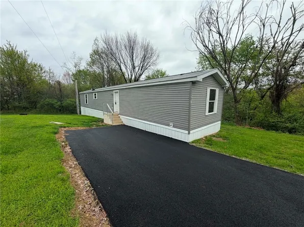 147 Terrace Ln, Zelienople, PA 16063