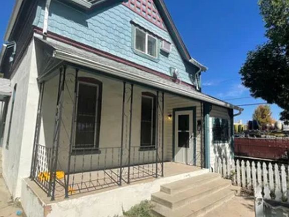 2nd image of 25 1/2 W Cedar Ave #2