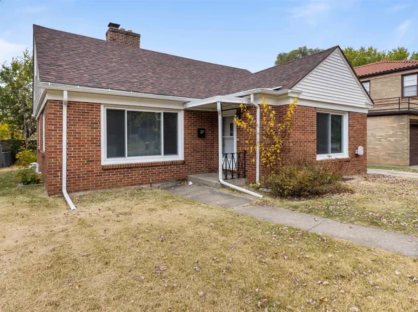 2211 Benderwirt Ave, Rockford, IL 61103