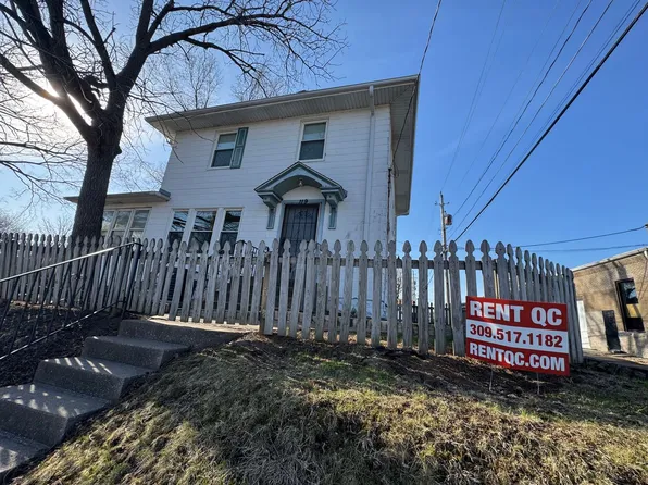 119 E 13th St, Davenport, IA 52803