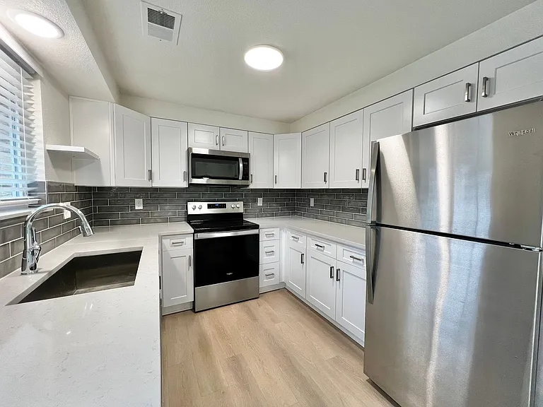 1640 Cheyenne Ave — Photo 6