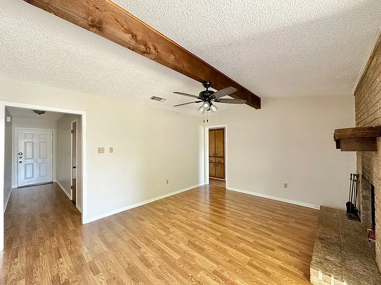 3706 Madison Dr — Photo 5