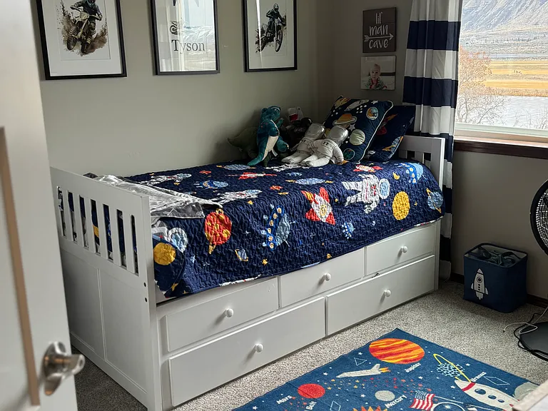 352 Hammond Ln — Photo 7