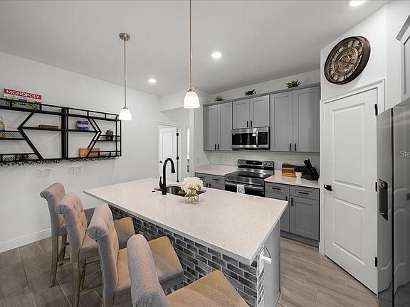 4th image of 16373 SW 48TH CIRCLE