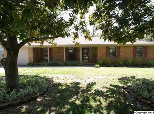 1311 Count Mallard Dr SE, Decatur, AL 35601