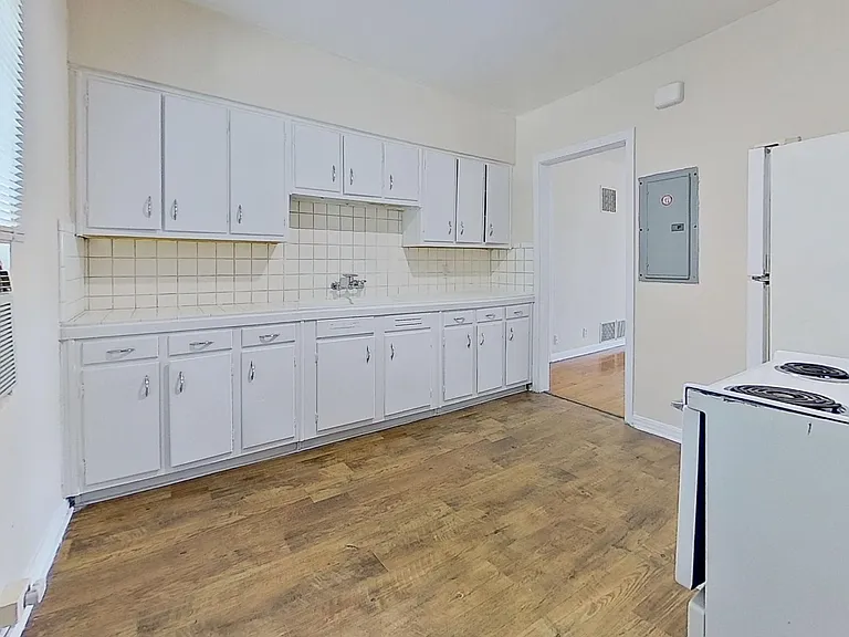 2589 Atlantic Blvd #4 — Photo 4