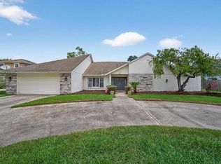 2004 N Golfview Dr, Plant City, FL 33566