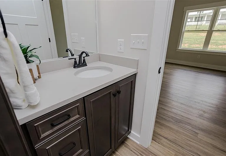 18 Kiley Ln — Photo 25