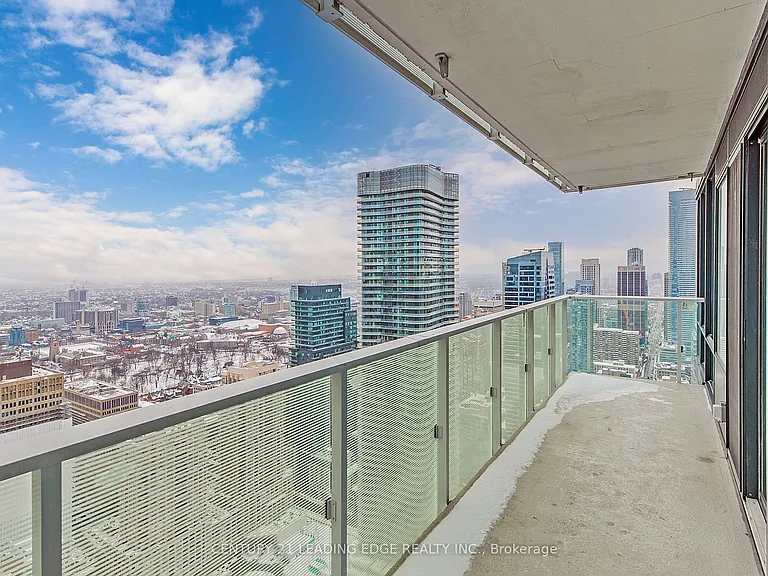501 Yonge St #5102 — Photo 23