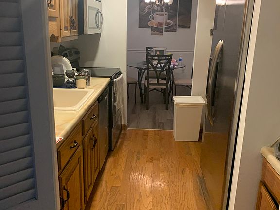 5th image of 27302 Valley Run Dr #302