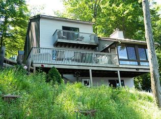 2439 Mayo Dr, Fremont, MI 49412