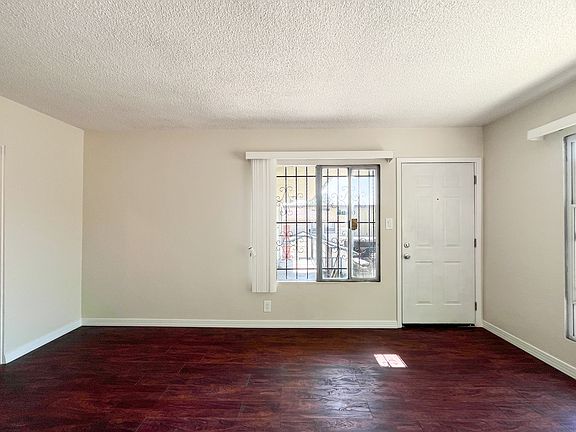 3rd image of 1418 Pearl St APT B