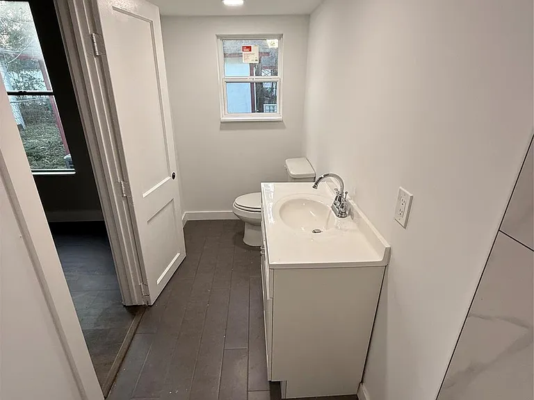 4103 Delhi St — Photo 17