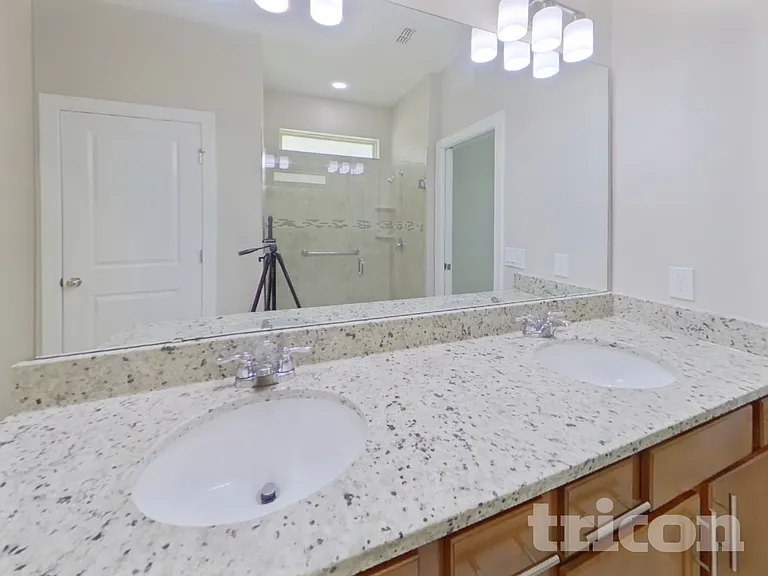 3604 Vega Creek Dr — Photo 7